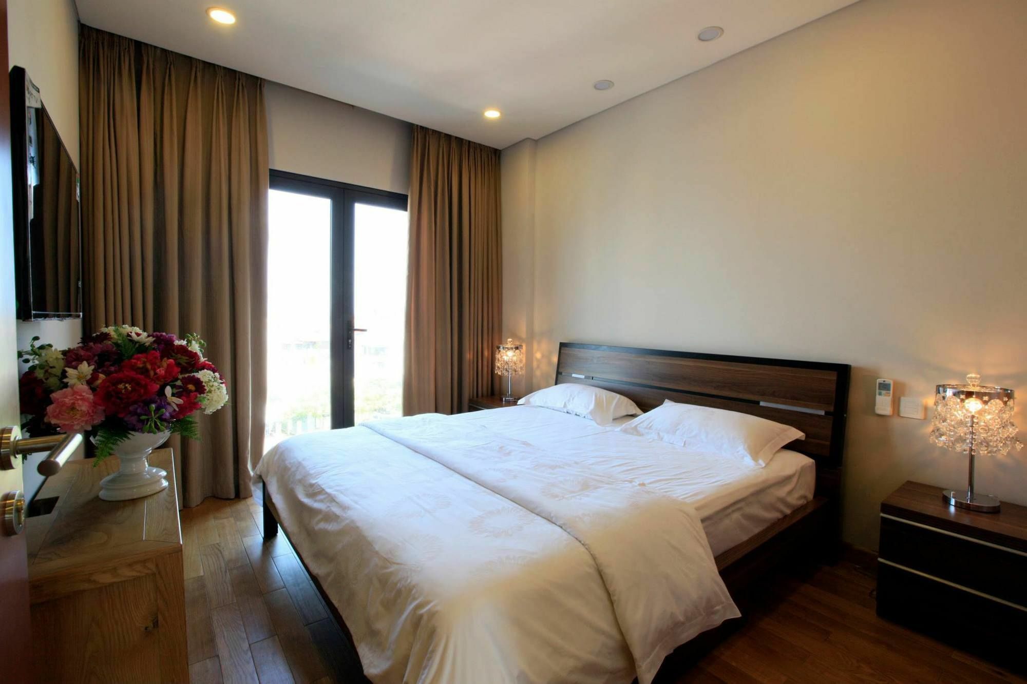 Hc Service Apartment Ханой Екстериор снимка